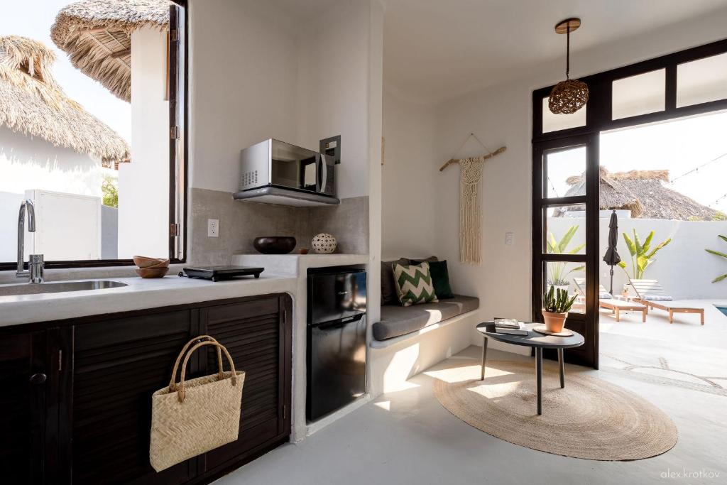 Casa Nopal-Private Pool, Chic, Steps from Beach - 5