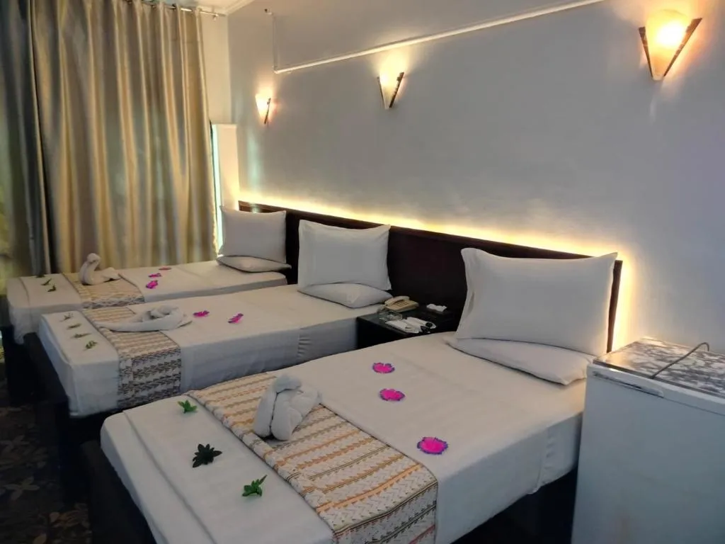 Abo Elwafa Hotel, hotel in Sūhāj