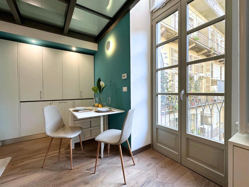 Piazza Vittorio Two-level Modern Apartment - 4