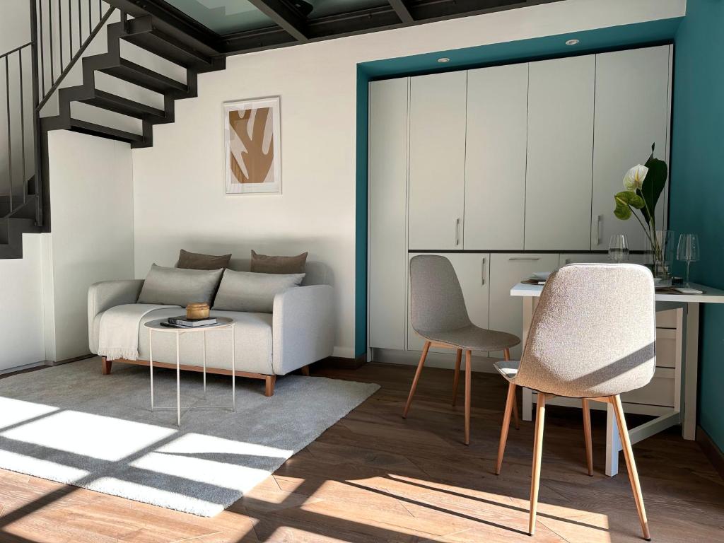 Piazza Vittorio Two-level Modern Apartment - 2