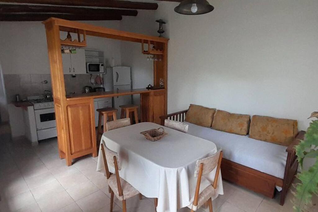 Cálida casa con jardín en Esquel - 5