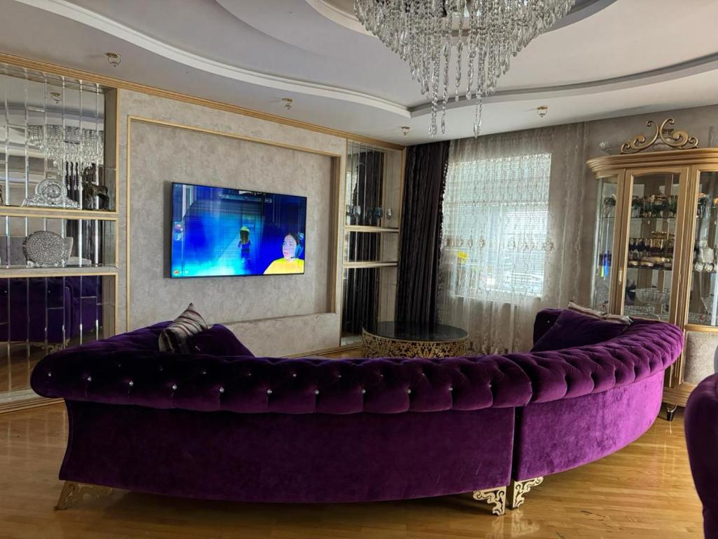 Выгодная квартира, Baku