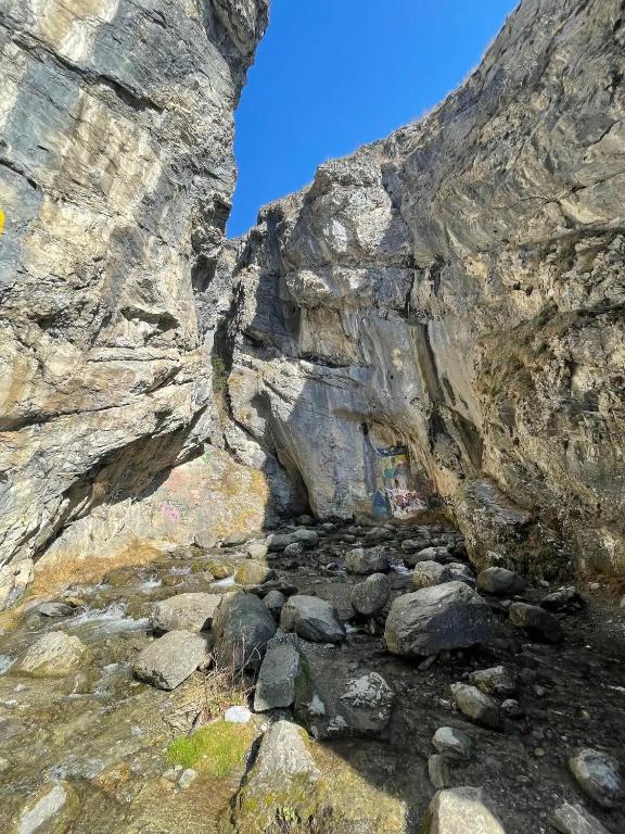 Stay in the Heart of Wallis - 3