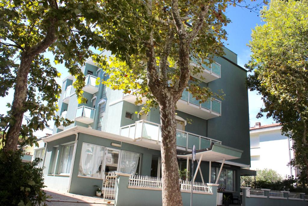 Roi Hotel - 1