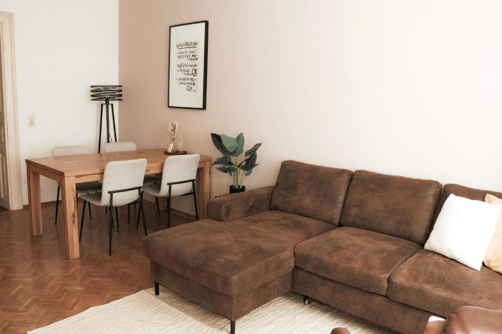 Cozy and charming apartment near city centre with 2 bathrooms - 3