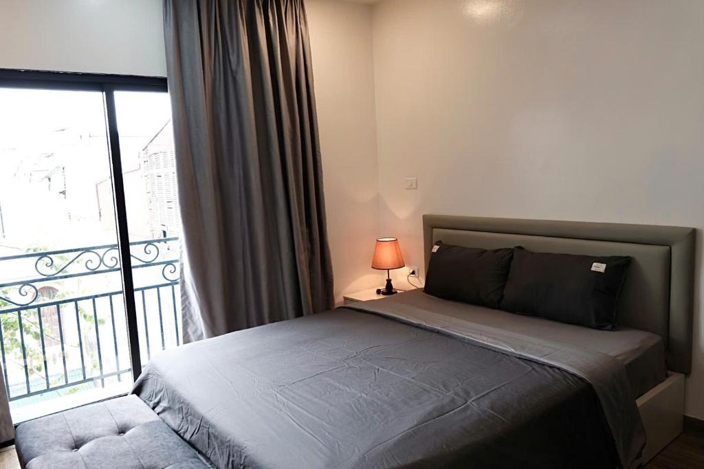 HT5B - OLD QUARTER / BLUE ROOM /OPEN BALCONY, Hanoi