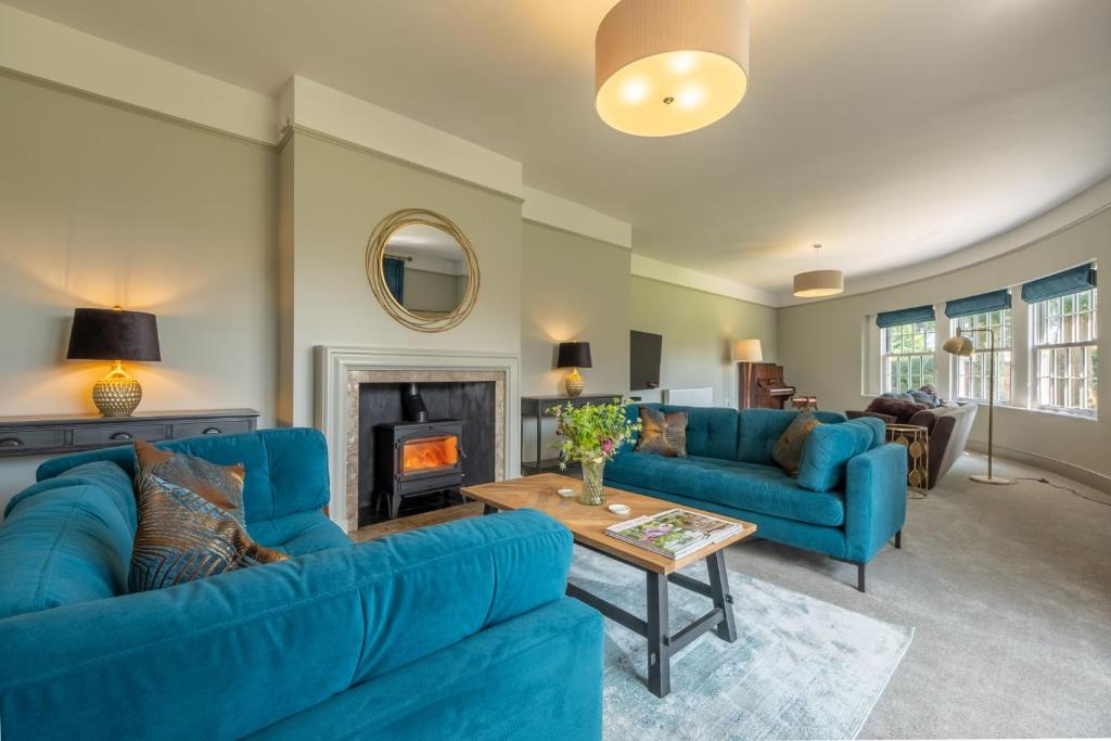 Manor House 8, Beeford