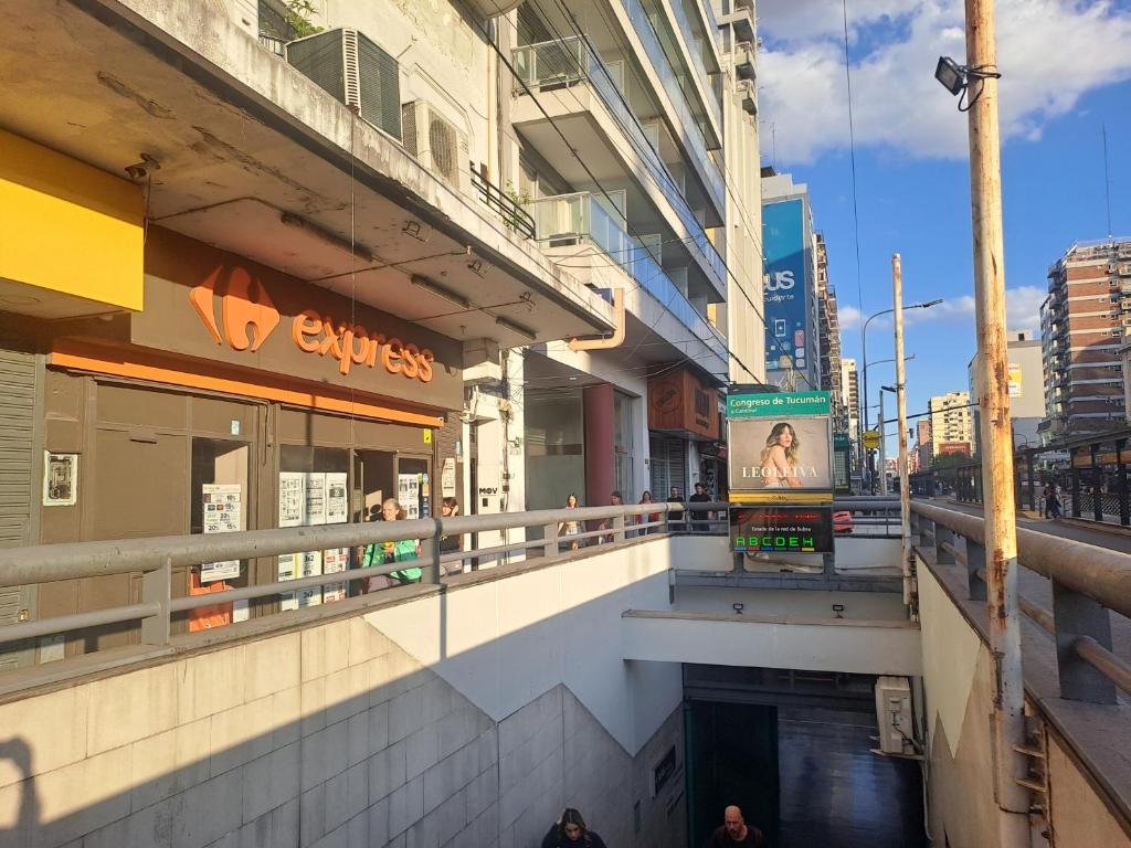 Belgrano amplio estudio luminoso, cerca Subte, 306 - 3