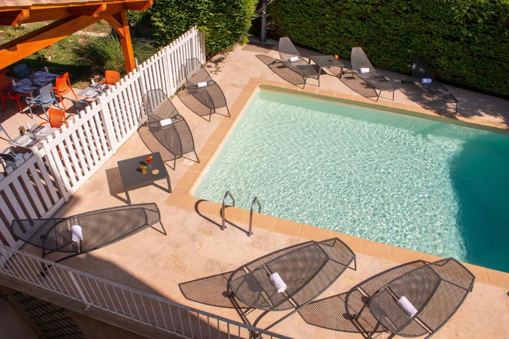 スイミングプール