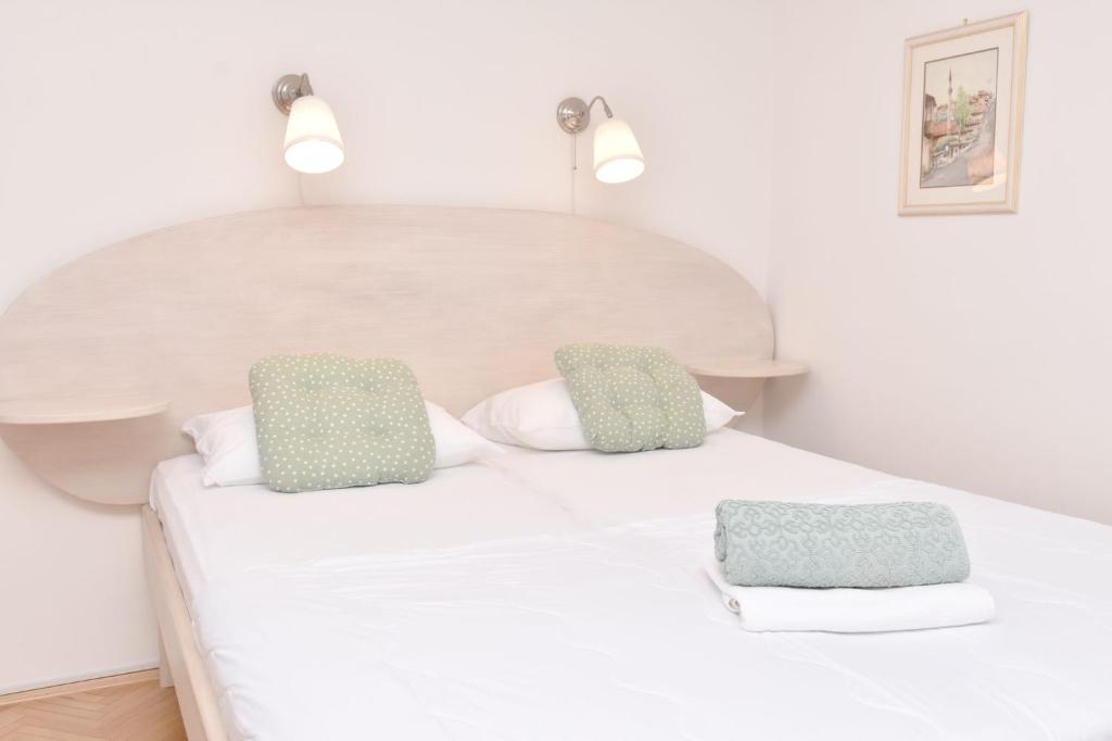 Charming Studio in City Center-Excellent Location - 4
