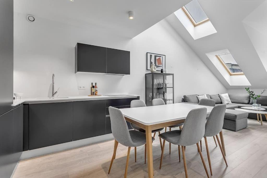 Luxury Nest 2B, 1B-Heart of downtown-Free parking, Reykjavík