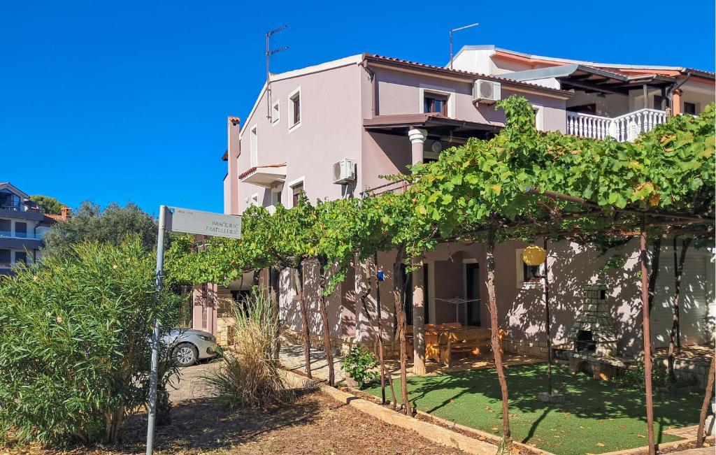 Cozy Apartment In Fazana With Wifi, Fažana