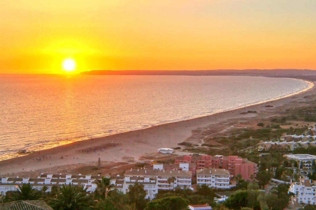 Apartamento a pie de playa Atlanterra - 1