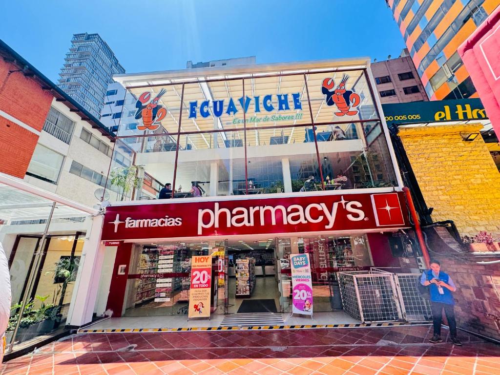 Departamento de lujo con terraza piso alto y vista 3 habitaciones diagonal al Hotel Sheraton - 2