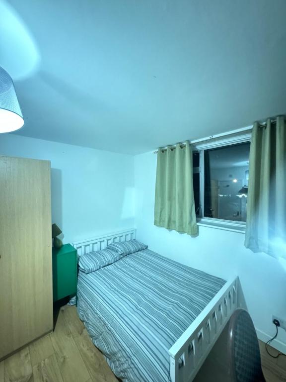 7 Montgomery close, Tollbar End