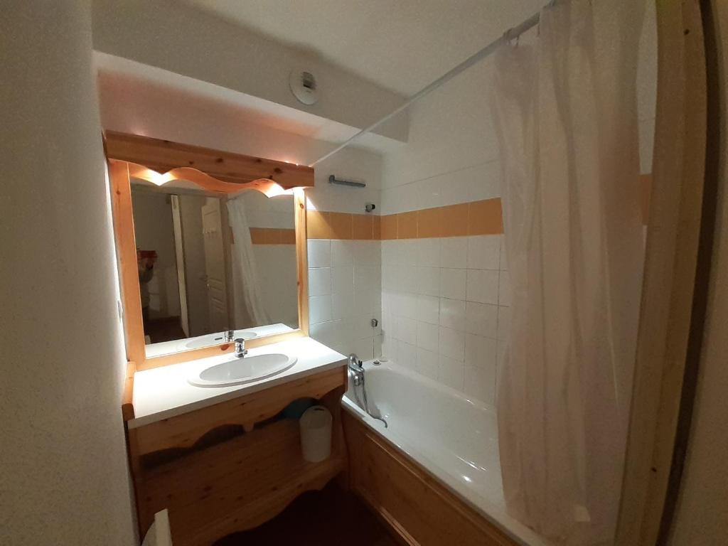 Charmant appartement 2 pièces à Valfréjus, 4 pers, proche télécabine, WiFi inclus - FR-1-561-129 - 3