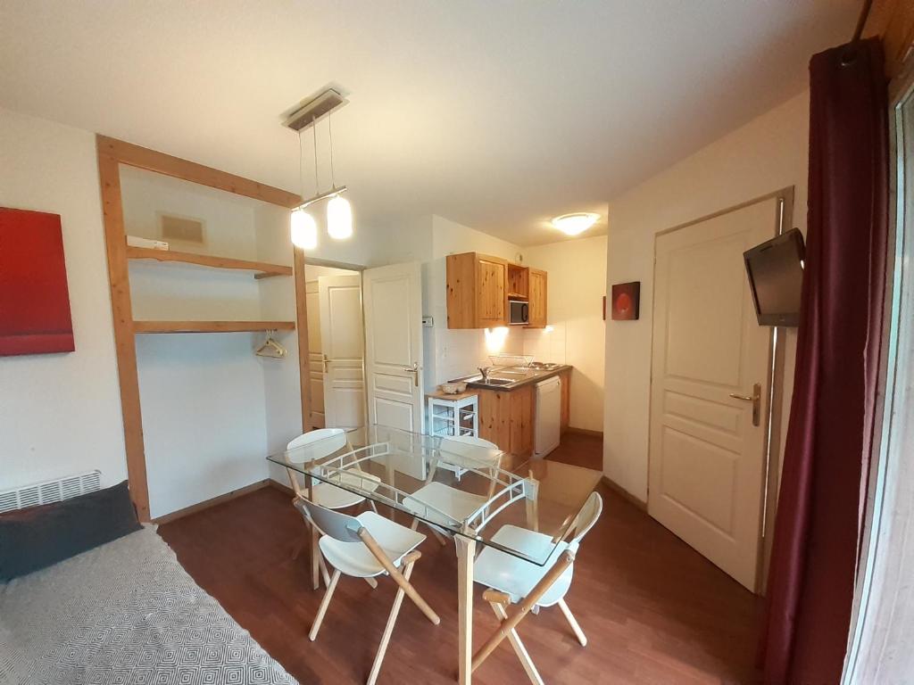 Charmant appartement 2 pièces à Valfréjus, 4 pers, proche télécabine, WiFi inclus - FR-1-561-129 - 1