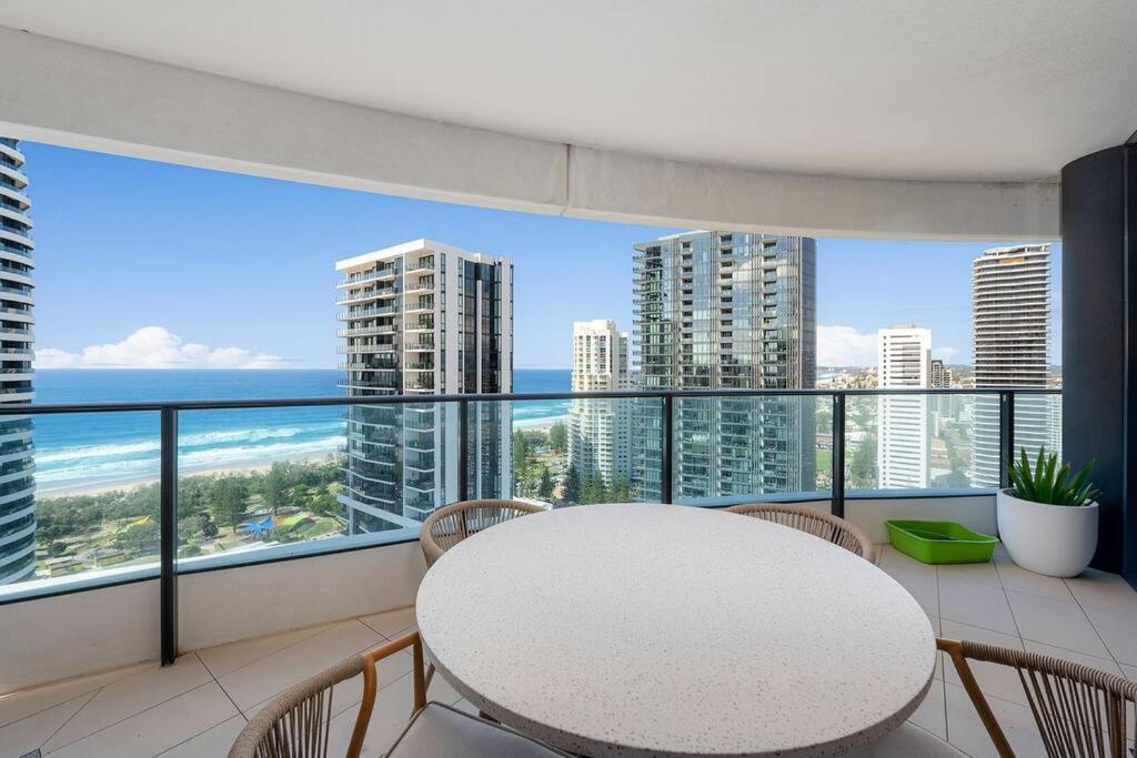 Oracle - Best in Broadbeach, Gold Coast