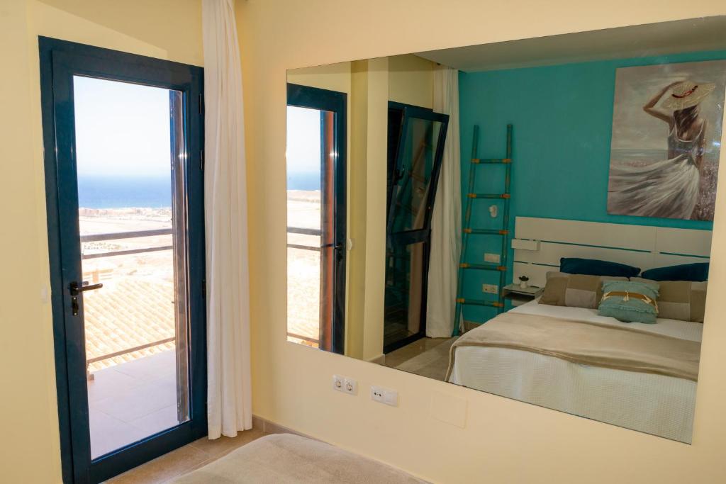 Lucky Thirteen - Apartment with Ocean View - 2