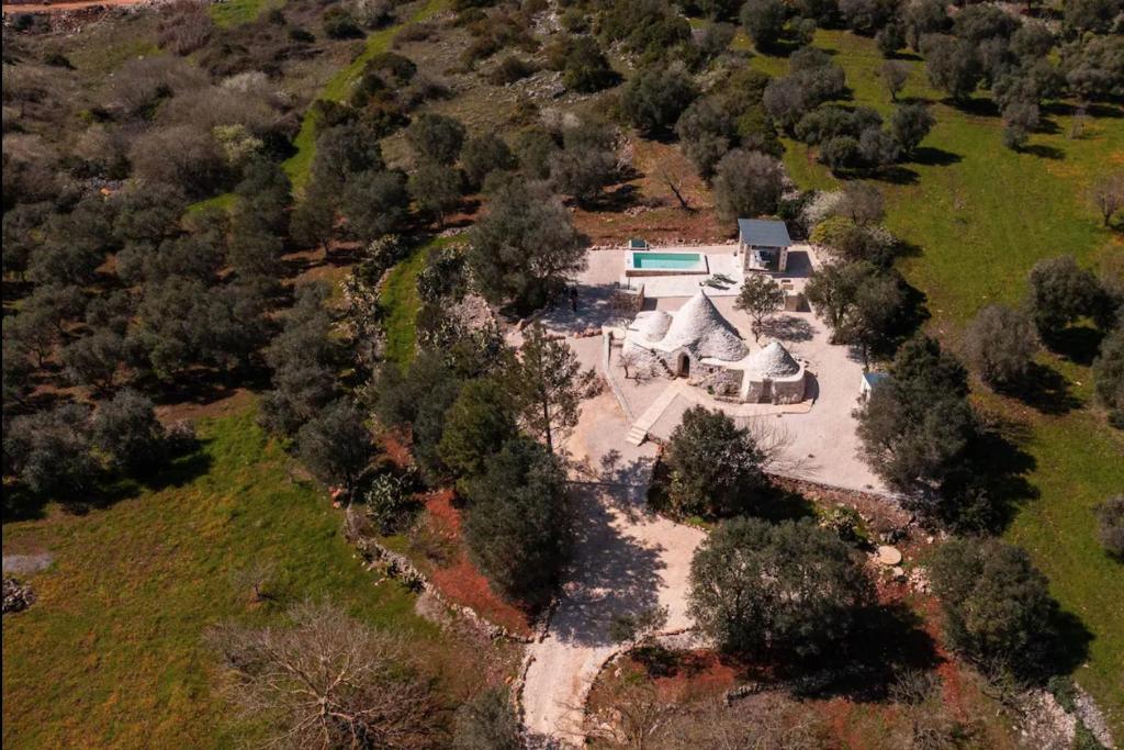 Siede la Terra - Trullo con piscina, Ceglie Messapica