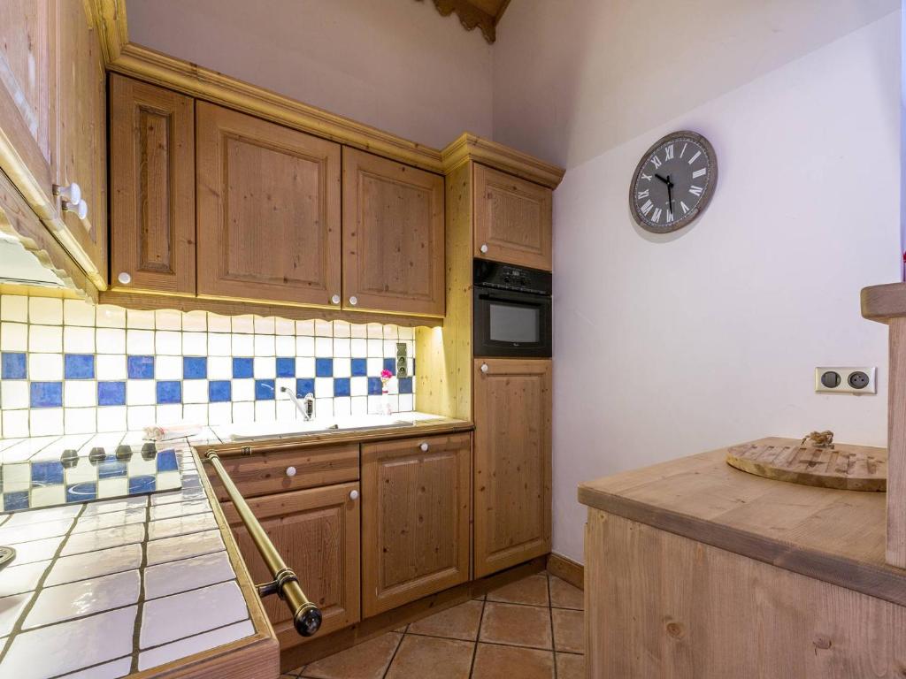 Duplex 4 Ch. avec Piscine, Spa, Ski aux Pistes - 2