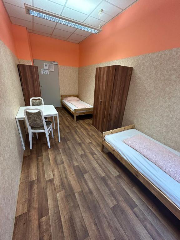 2-Rent Group Hostel Rooms&Apartments GKP2 - 4