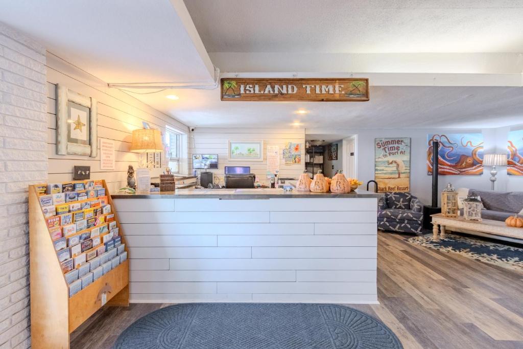 Lobby, Shark Reef Resort Motel & Cottages in Port Aransas (TX)