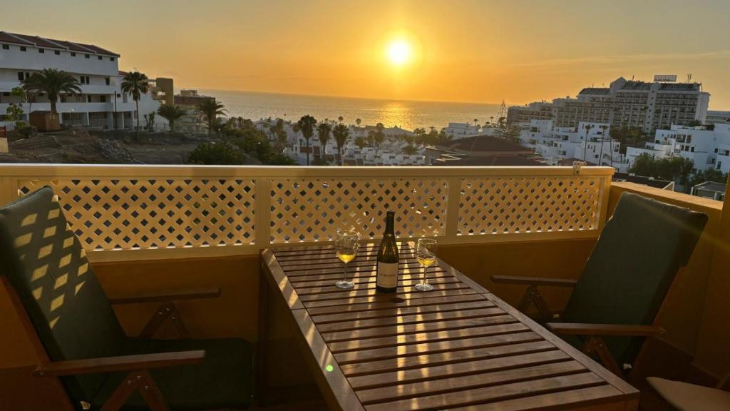 Great Ocean View Torviscas Beach Home by LoveTenerife - 3