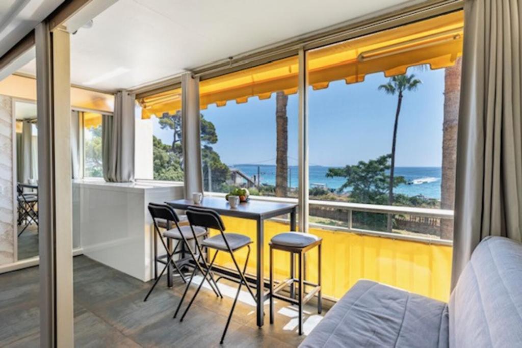 Beach Front Studio - Western Cannes - 2