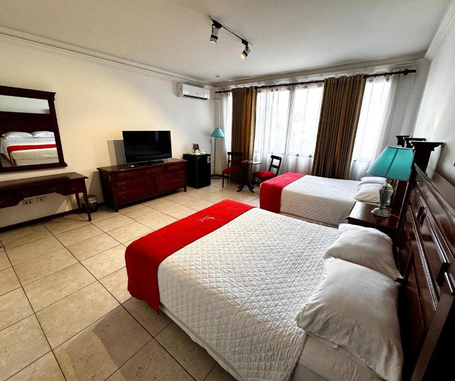 Gran Hotel Santa Cruz - 3