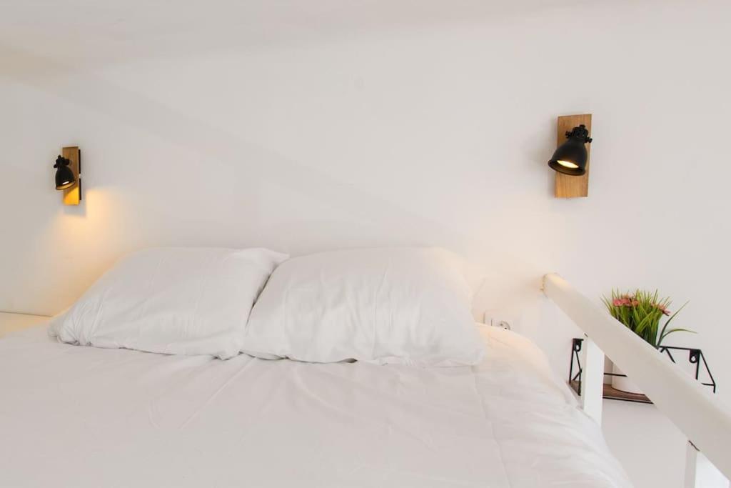 - - Superbe Studio avec Balcon - Nice Centre - - - 2