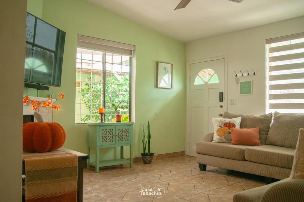 Beautiful and spacious family home with garage, Tijuana