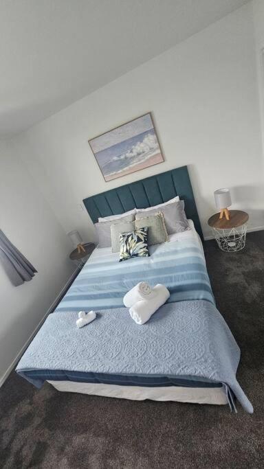 Modern, trendy apartment, Lower Hutt