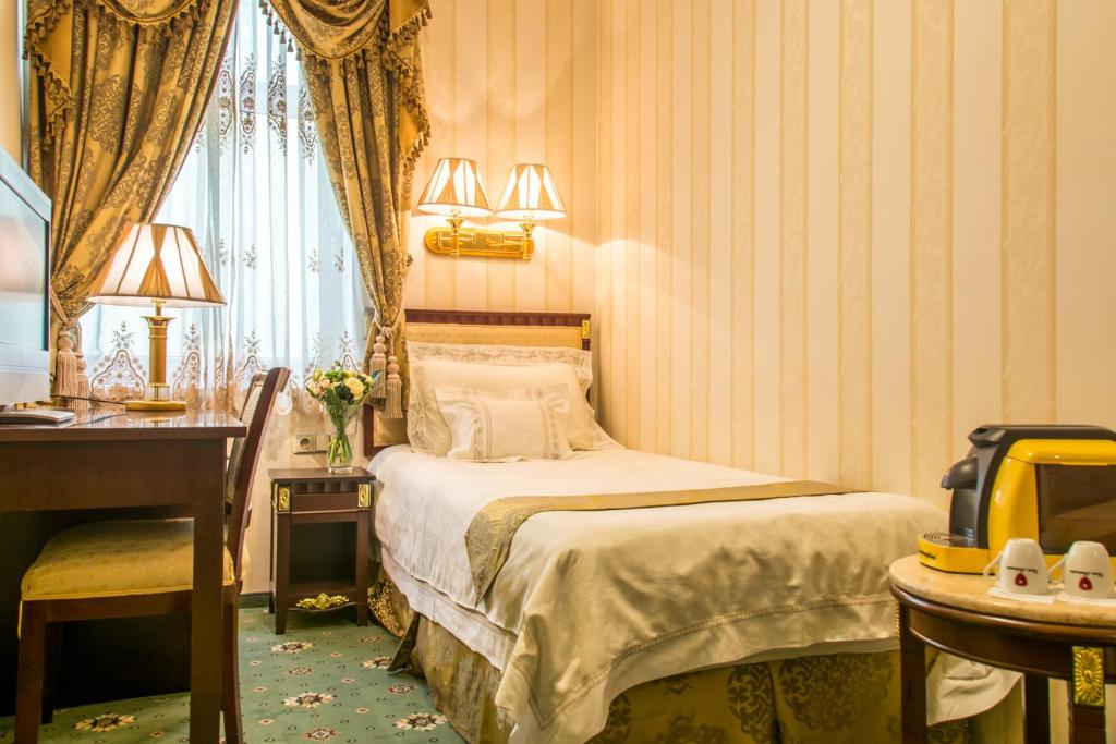 Palace Hotel Polom photo