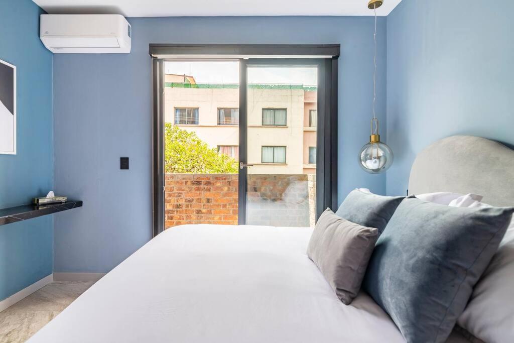Modern & comfy · Roma-Condesa · Cama King · A/C · - 4