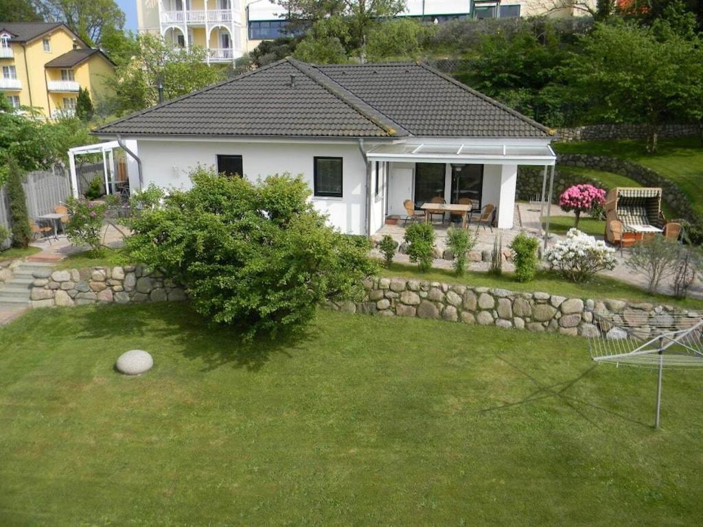 Ferienhaus in Goehren mit Schwimmbecken, Göhren