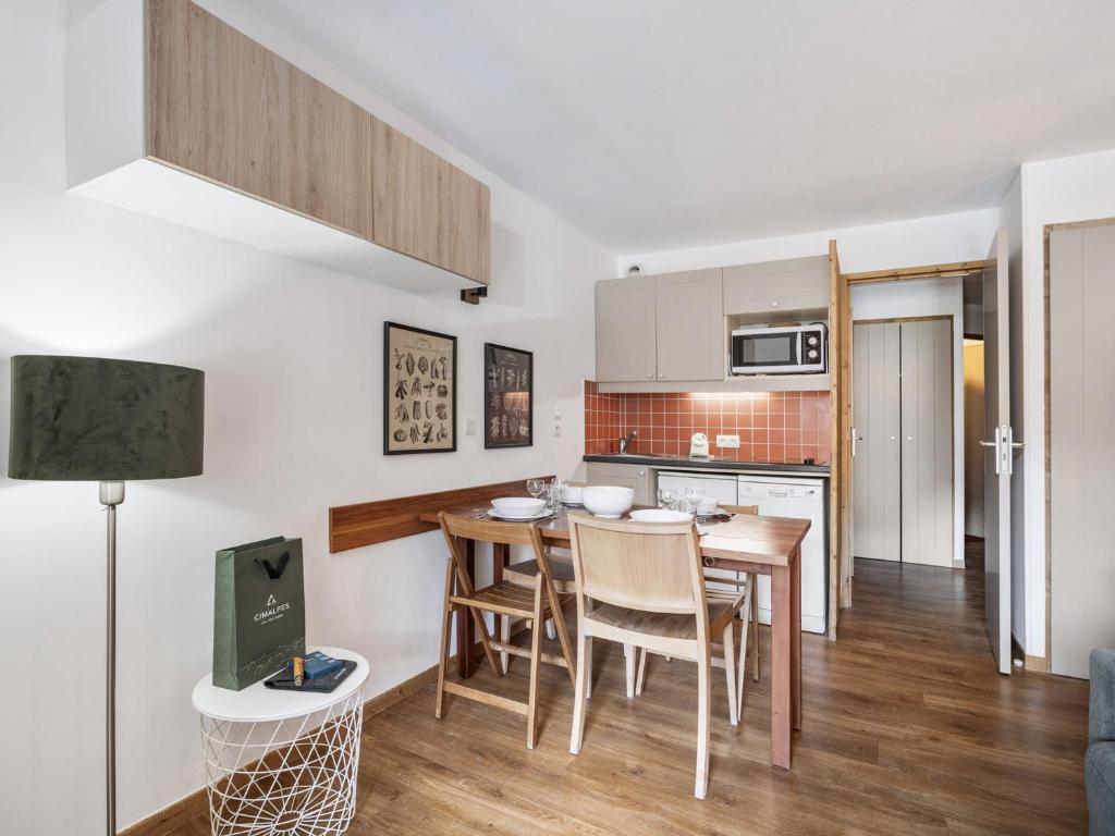 Val Thorens : Appartement moderne 4 pers avec parking et vue sur pistes - FR-1-640-66 - 2