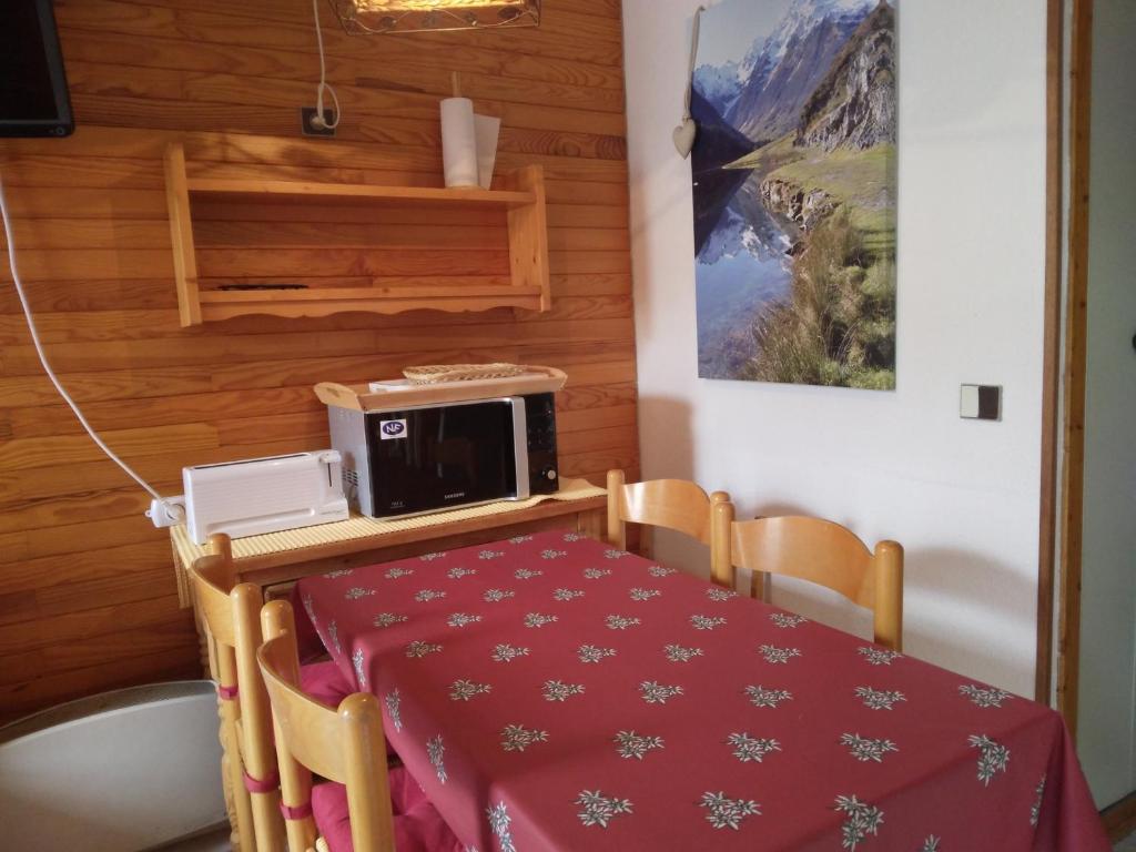Studio fonctionnel 4 pers - Proche pistes et commerces - Animaux admis - Parking inclus - FR-1-181-2840 - 2