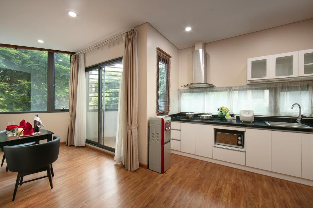 HB Serviced Apartment – 12 Trần Quý Kiên