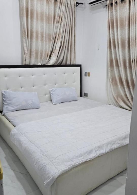 BL- Studio Apartment, Ajegunle