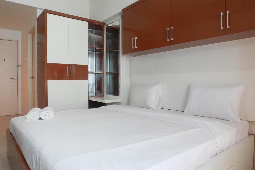 Compact and Cozy Studio Apartment at Orchard Supermall Mansion By Travelio, Surabaja