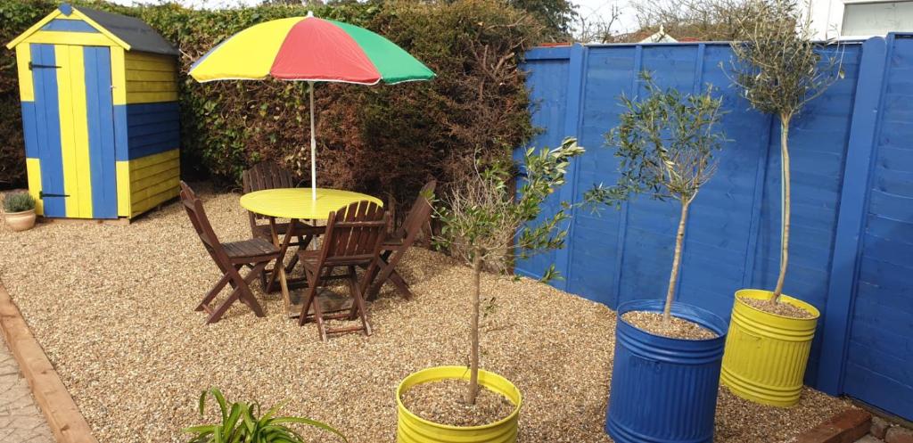 Rainbow on Sea Frinton-on-Sea, Kirby Cross