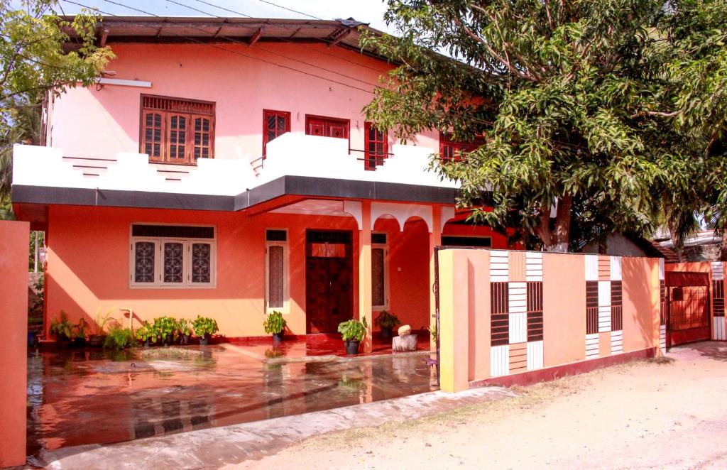 Exterior view, D Villa Guest Hopuse in Jaffna