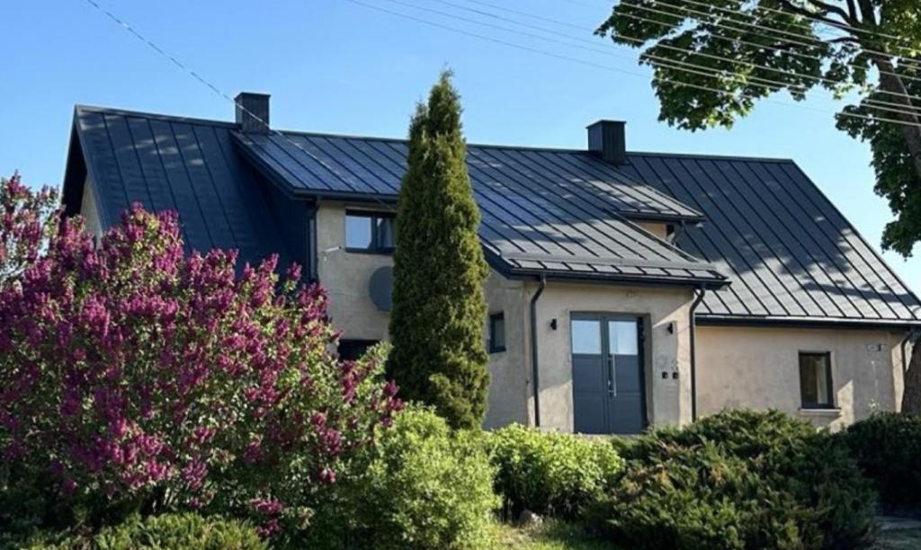 Akmerenta - Kadagių dvarelis, Akmenė