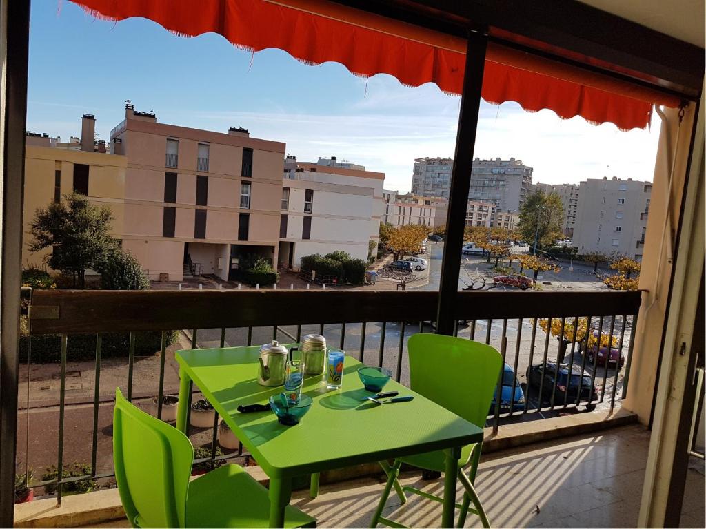 Grand studio avec terrasse proche du port de Saint Cyprien -3RM168 - 1