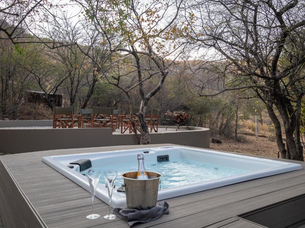 Hot tub
