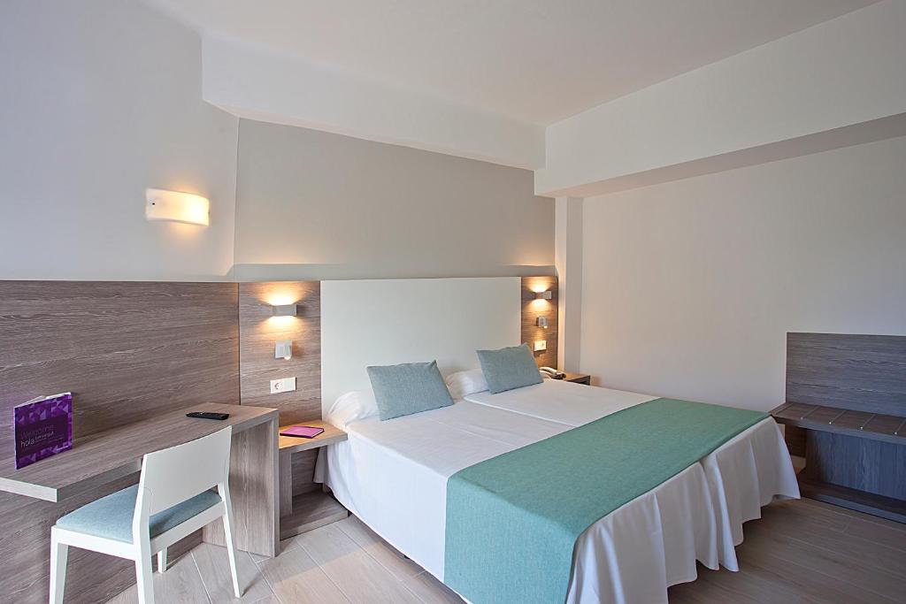 FERGUS Bermudas — Hotel rooms in Palma Nova, Balearic Islands