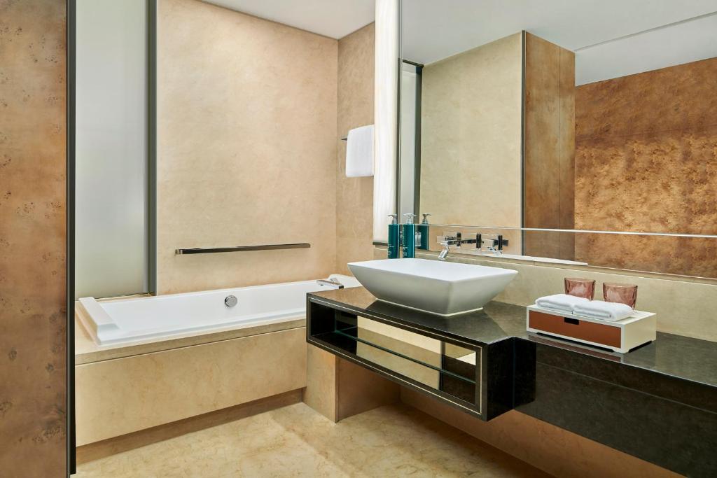 Guangzhou Hilton Guangzhou Tianhe Additional