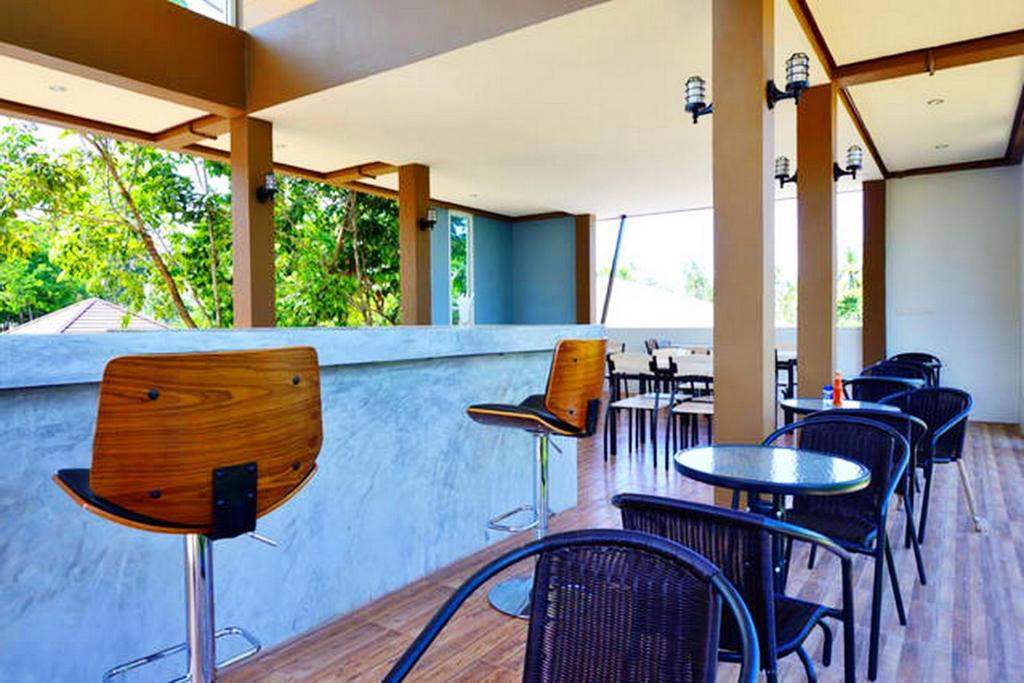Restaurant, Phutara Lanta Resort in Koh Lanta