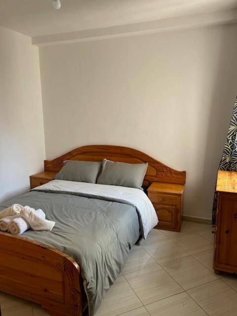 Apparemment Salma, Agádir